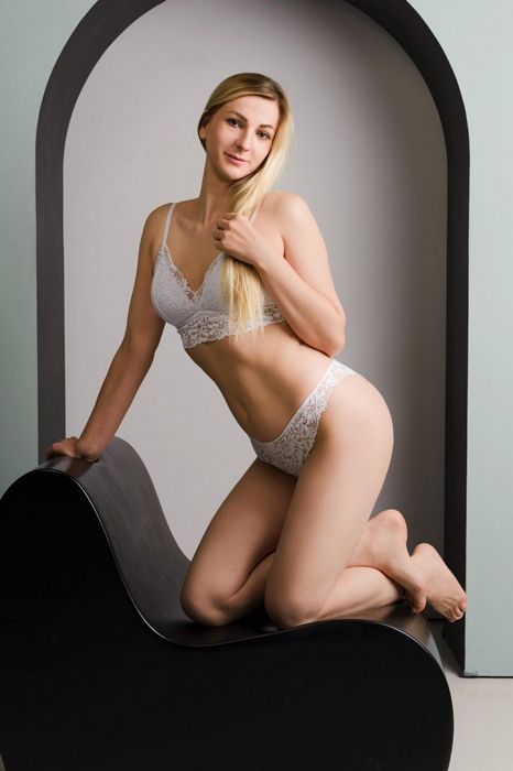 Муж индивидуалка: кто такие мужчины в сфере проституции